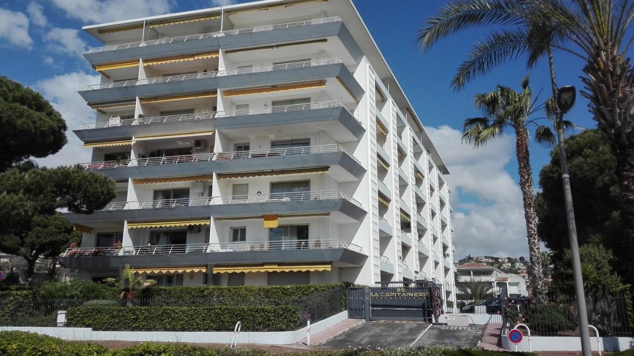 Grand Studio Climatise En Bord De Mer Avec Parking Securise Golfe-Juan Εξωτερικό φωτογραφία